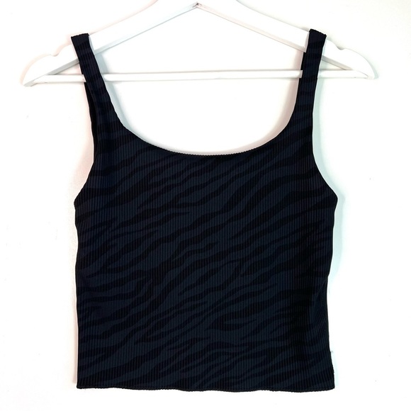 Carbon38 Zebra Stripe Print Crop Top Size Medium - Picture 4 of 9